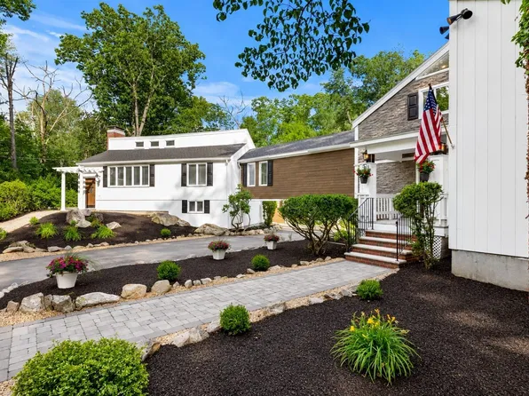 185 Ash St, West Newbury, MA 01985