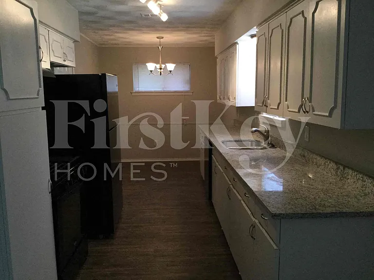 6318 Songwood Dr — Photo 7