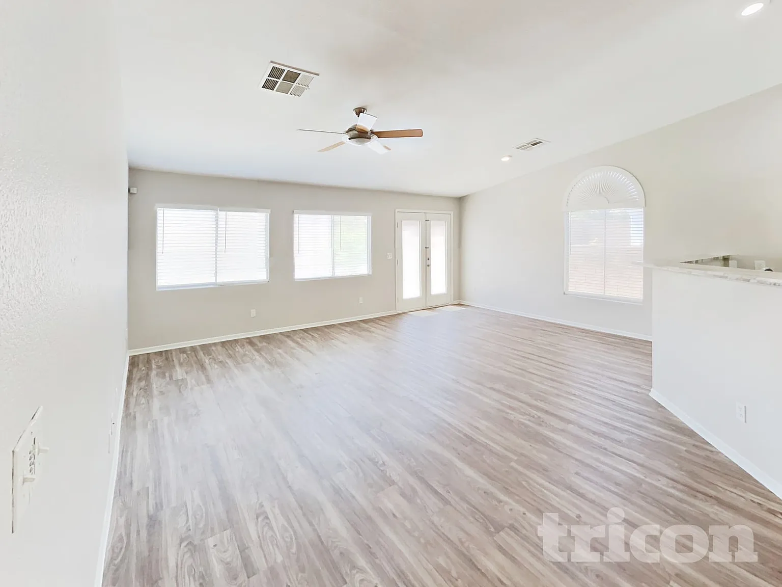 2121 Mountain Sunset Avenue North Las Vegas NV — Photo 4