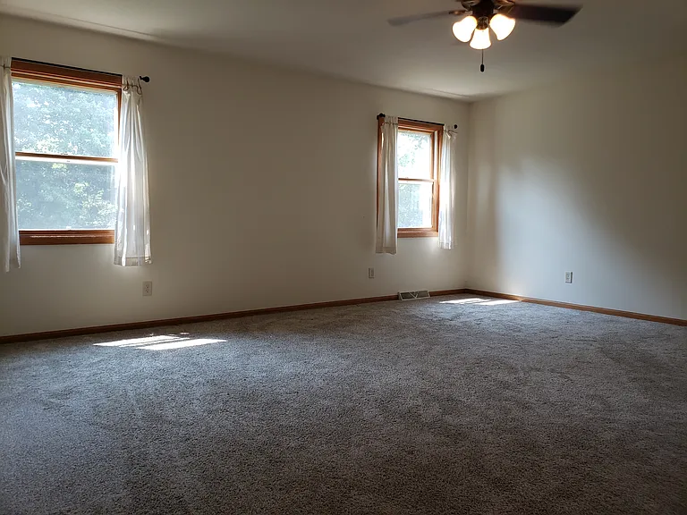 2267 S Syene Rd — Photo 12