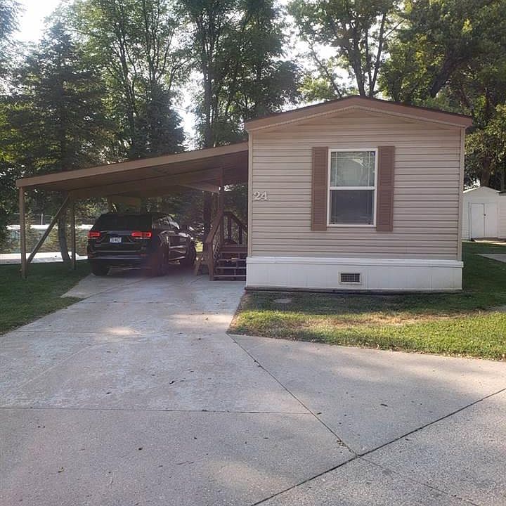 1st image of 1715 S 15th St