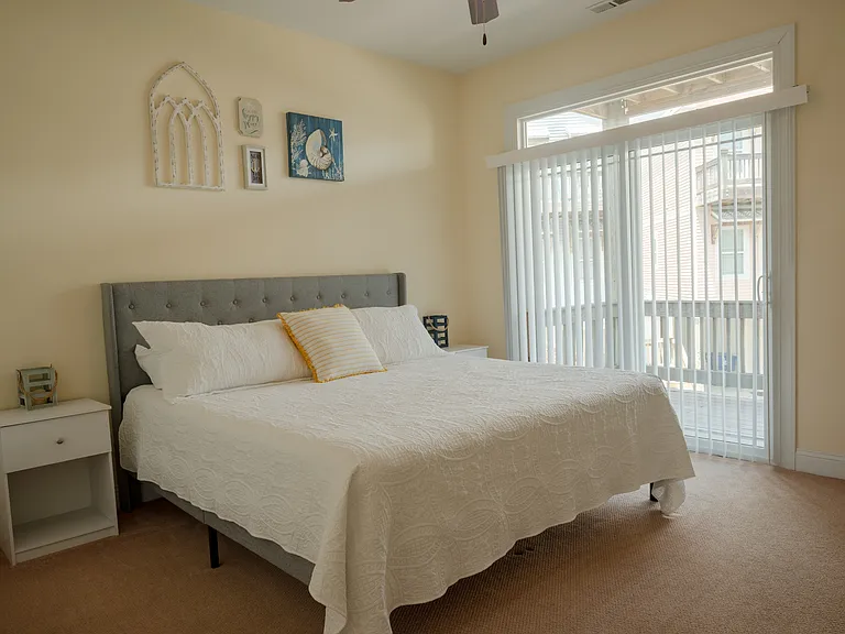 204 Mandalay D Ct — Photo 7
