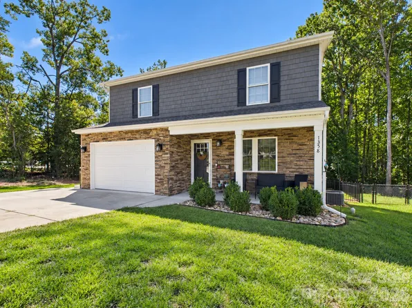1358 26th Ave NE, Hickory, NC 28601