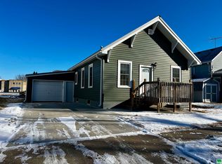 203 W Washington St, Elk Point, SD 57025