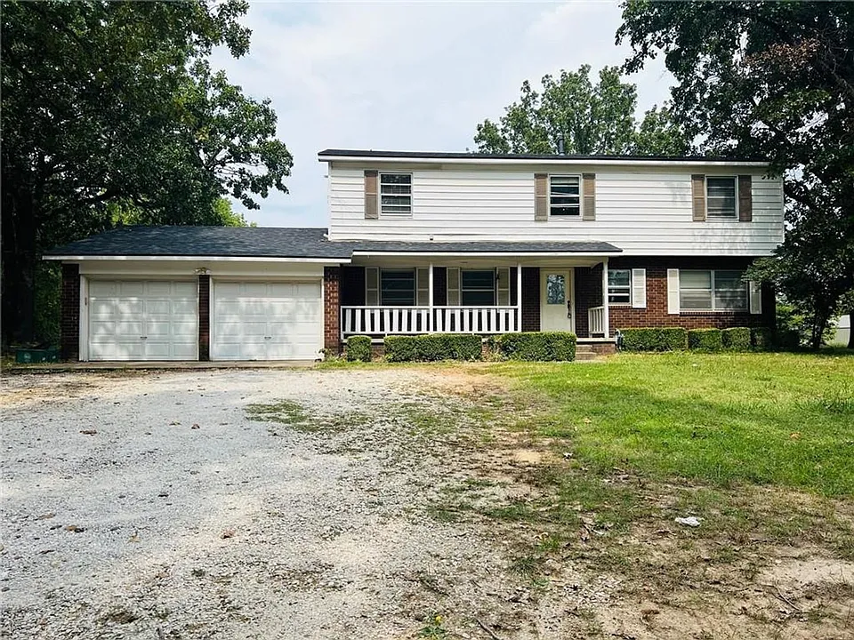 1720 E Zion Rd