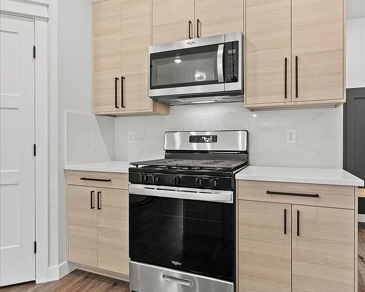 7442 N Paw St — Photo 48