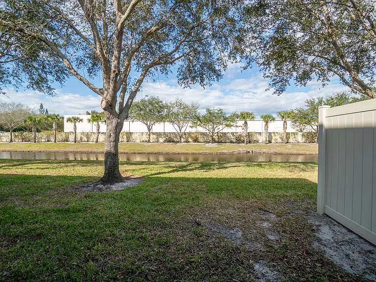 234 Murano Dr — Photo 5