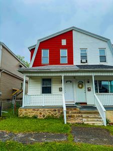 27 S 4th St, Frackville, PA, 17931