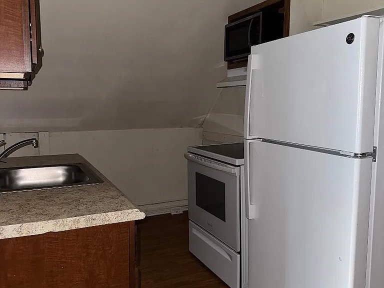 35 N Main St #3 — Photo 12