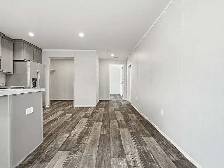 443 W Dogwood Ave — Photo 6