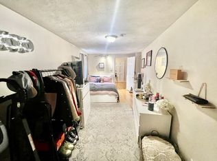 20 Bartlett Pl APT 6, Boston, MA 02113