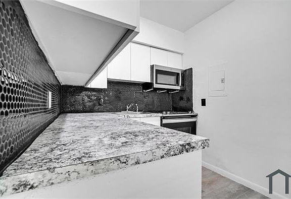 3rd image of 40 NW 62nd St APT 1