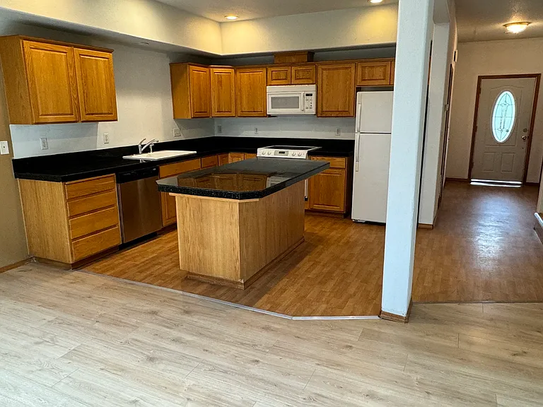 5154 SW 170th Ave — Photo 7