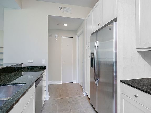 4th image of 600 N Lake Shore Dr APT 1109