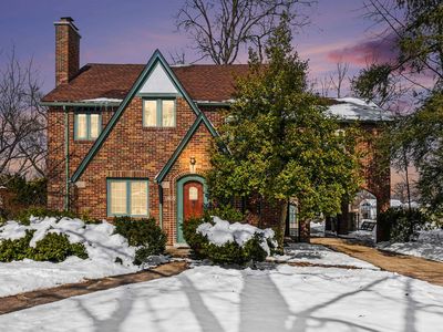 1905 E Madison St, South Bend, IN, 46617