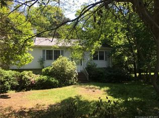 30 Ladyslipper Ln, Norwich, CT 06360