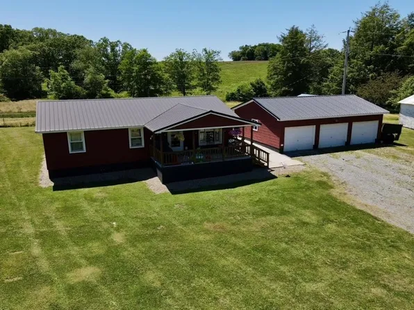 46 Roberts Rd, Danese, WV 25831