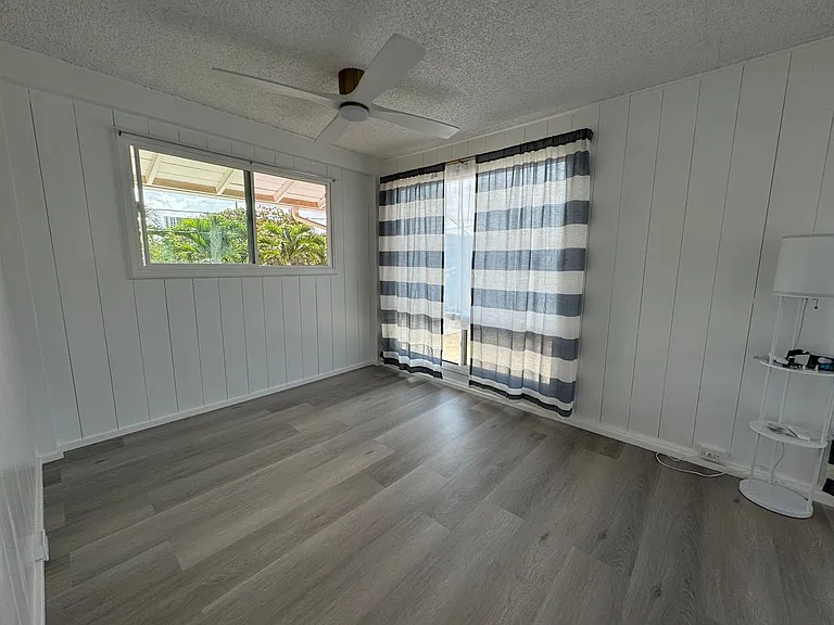 2326 Rose St — Photo 11