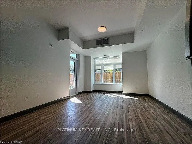1 bed, $1,670 — Photo 4