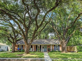 10714 Piping Rock Ln, Houston, TX 77042