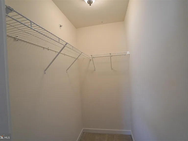 6 Manchester Dr — Photo 34