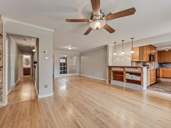 5th image of 716 Gaylewood Dr