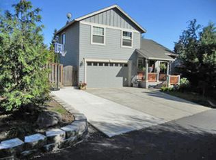 915 NW Hornecker Rd, Hillsboro, OR 97124