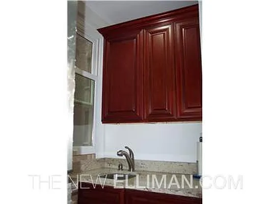 Sold by Douglas Elliman | media 21