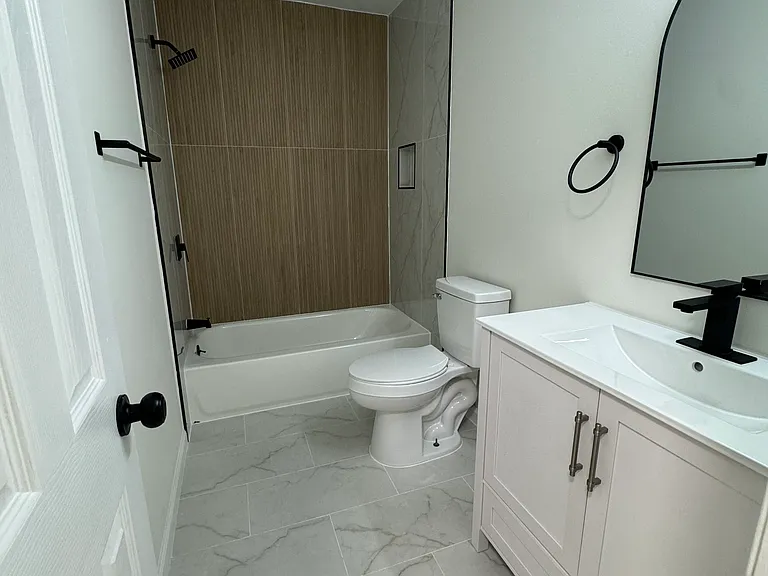 4800 Plum Run Ct — Photo 13