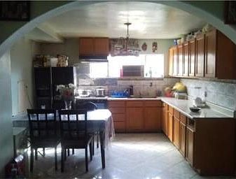 2nd image of 809 N Virginia Ave