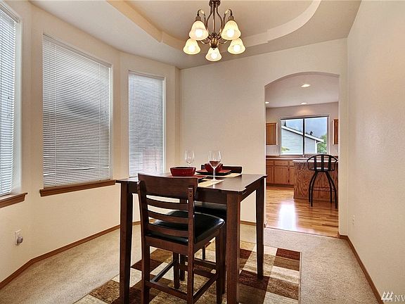 4th image of 15910 125th Avenue Ct E