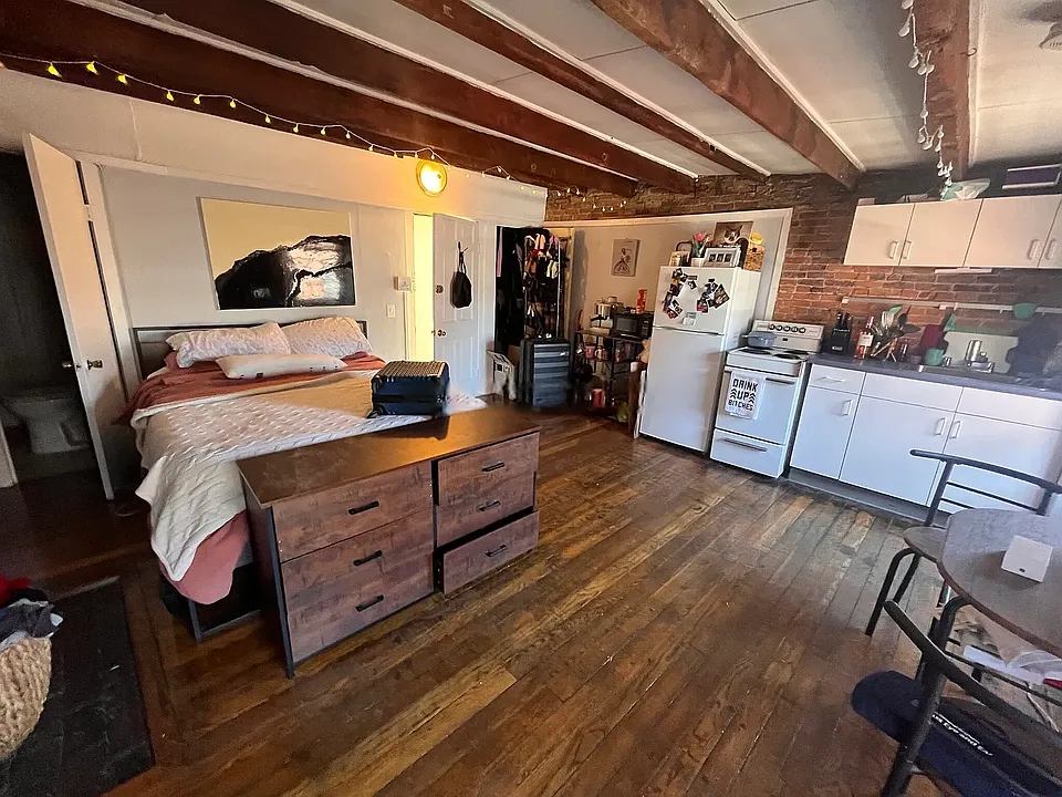 91 Myrtle St #8B