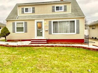 13821 Bangor Ave, Garfield Heights, OH
