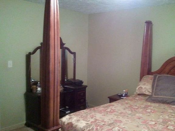 2nd image of 1807 Brandy Woods Dr SE