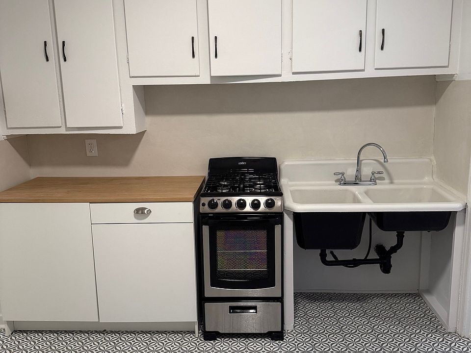 1st image of 170 Ludlow St APT 3B