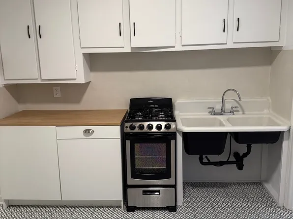 170 Ludlow Street image 8 of 10