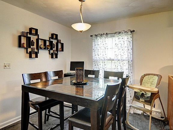 5th image of 3732 Briar Pl