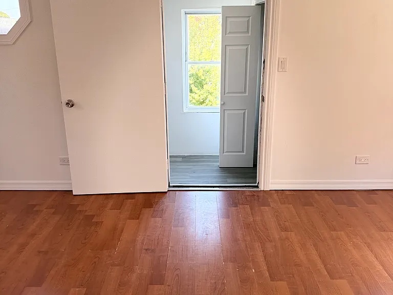 4512 S Fairfield Ave #3 — Photo 4