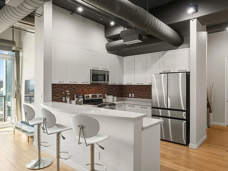 1 E Lexington Ave #1101 — Photo 6