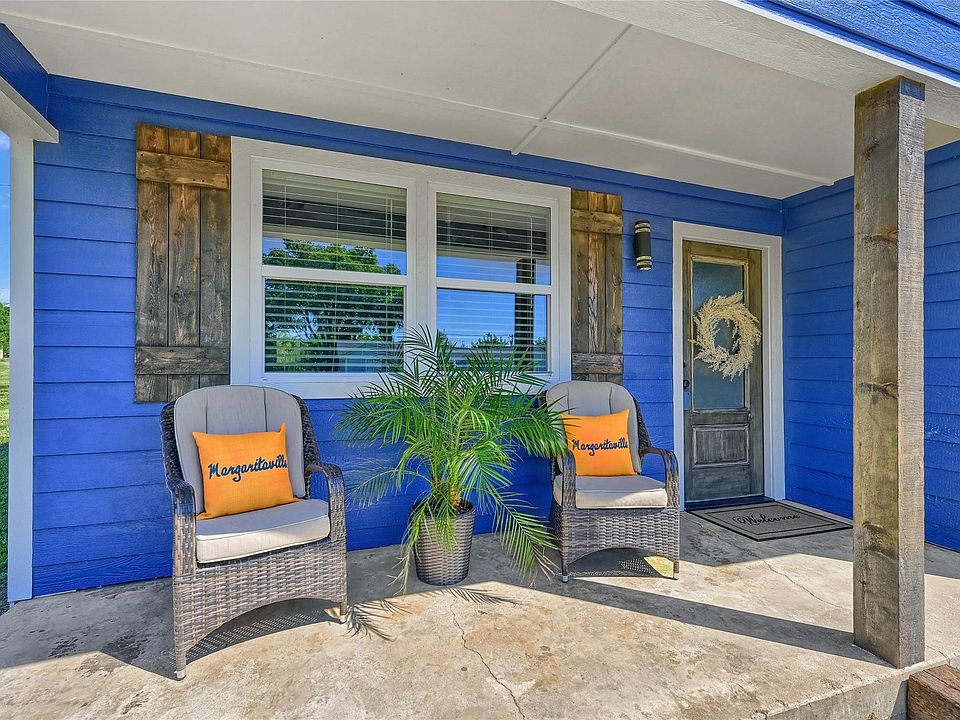 1st image of 61 Lee Blvd