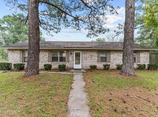 1 Stoney Rd, Castle Hayne, NC 28429