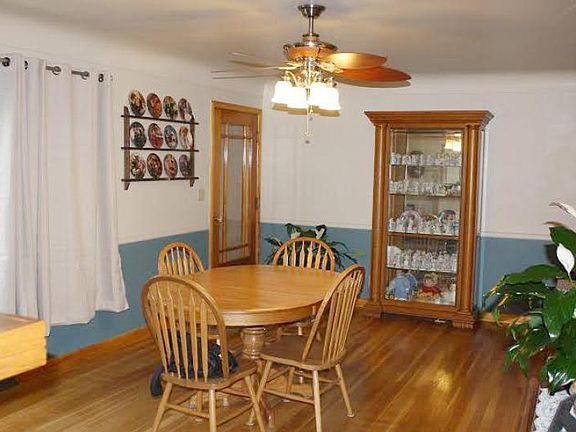 3rd image of 2341 Black River St