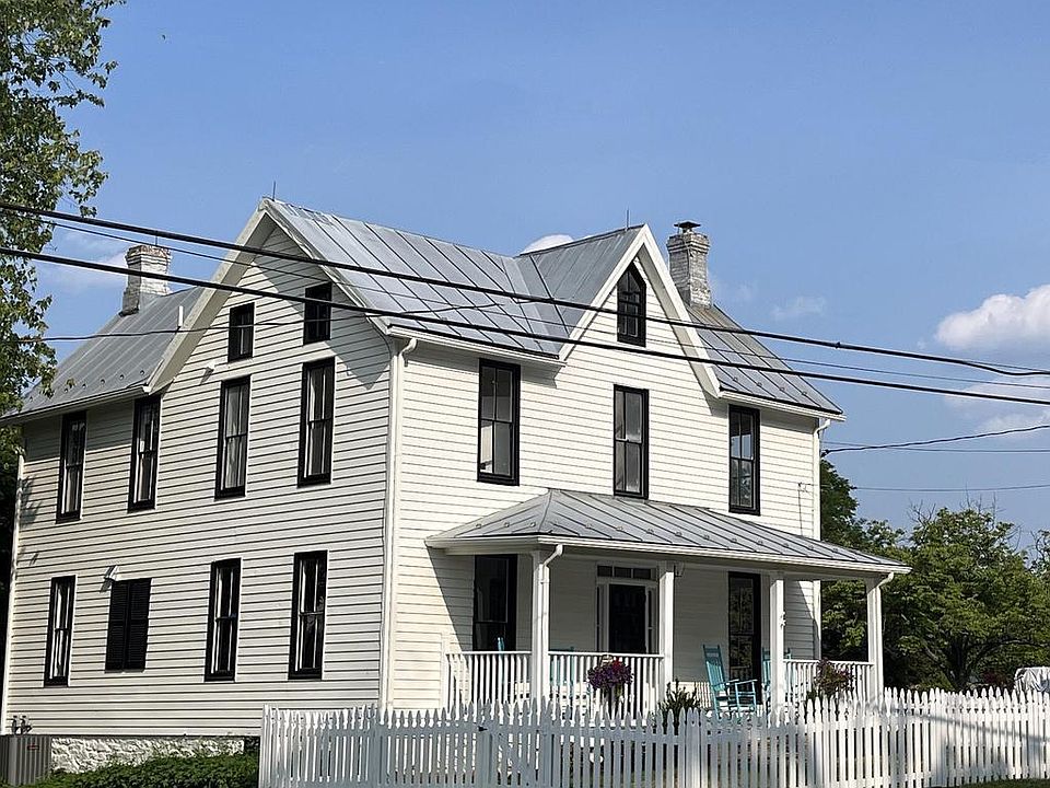 1st image of 14917 Falls Rd