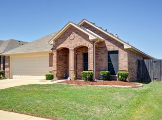 1217 Fallow Deer Dr, Burleson, TX 76028