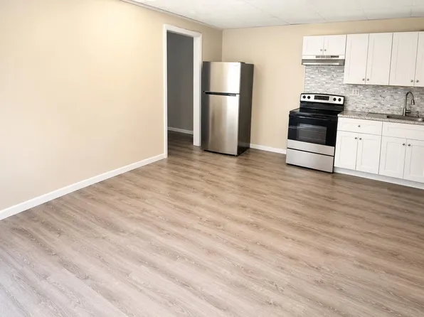 (undisclosed Address), Bay Shore, NY 11706
