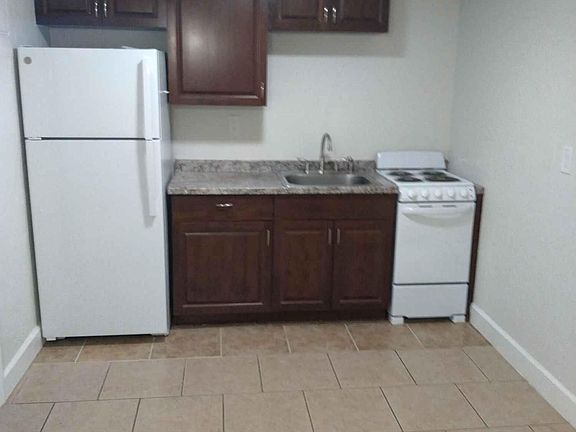 2nd image of 418 Plaza Ave #105