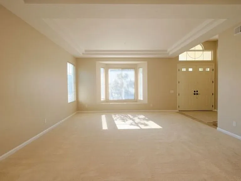 701 Loma Adria — Photo 12