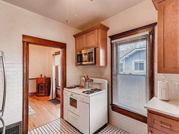 4th image of 7313 Grant Pl