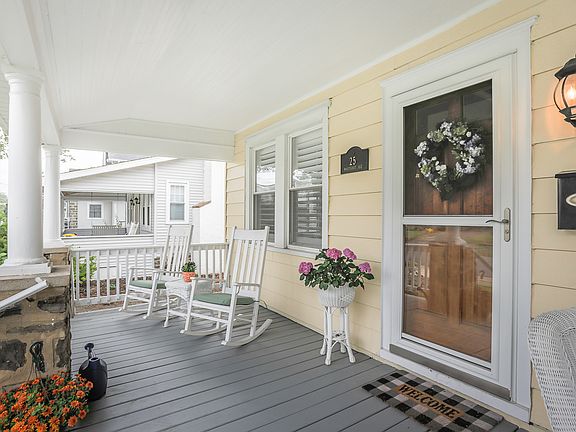 2nd image of 25 E Marthart Ave