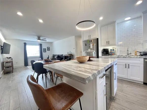 1801 Huldy St #18C, Houston, TX 77019